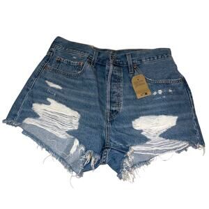Levi’s 501 Quiet Riot Shorts Women’s Size 31 NWT Distressed Cutoff Denim